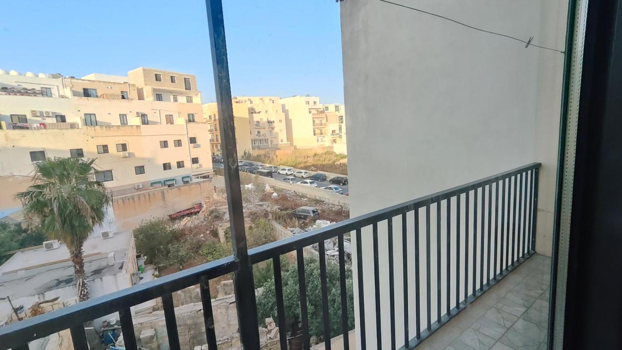 3 Bedroom With Seaview Marsaskala